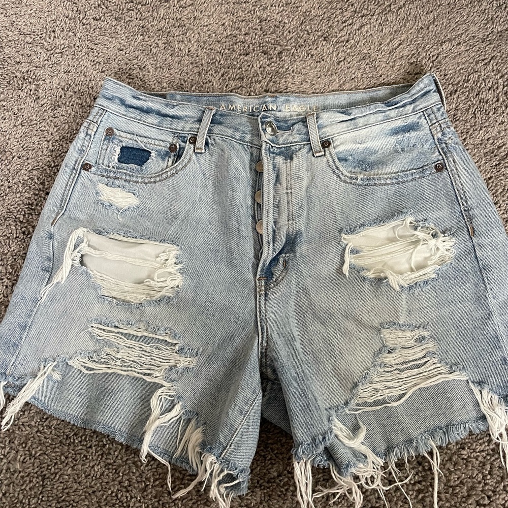 American Eagle. Mom short size 8